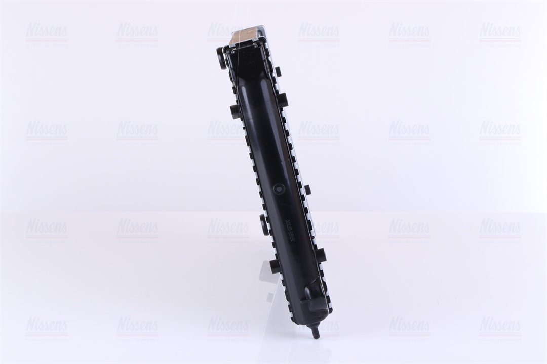 Engine cooling radiator Nissens 651711