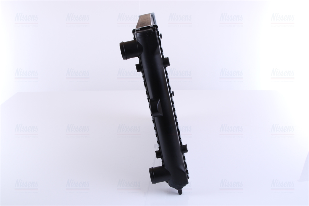 Engine cooling radiator Nissens 651651