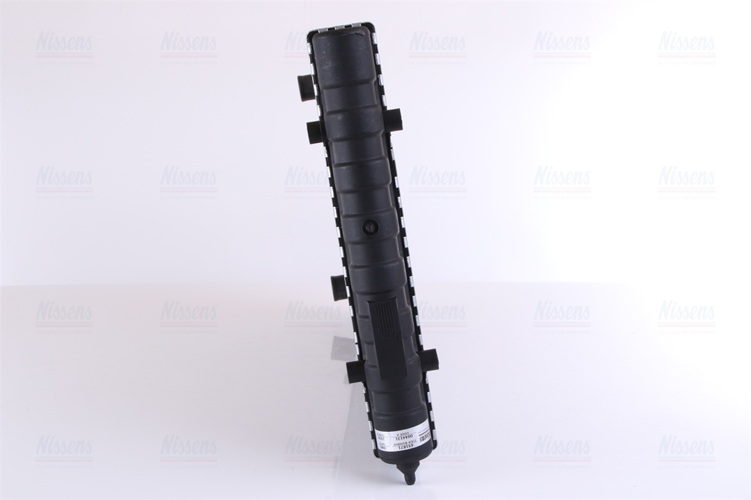 Engine cooling radiator Nissens 651871