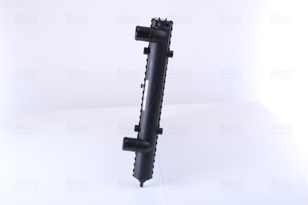 Engine cooling radiator Nissens 652511