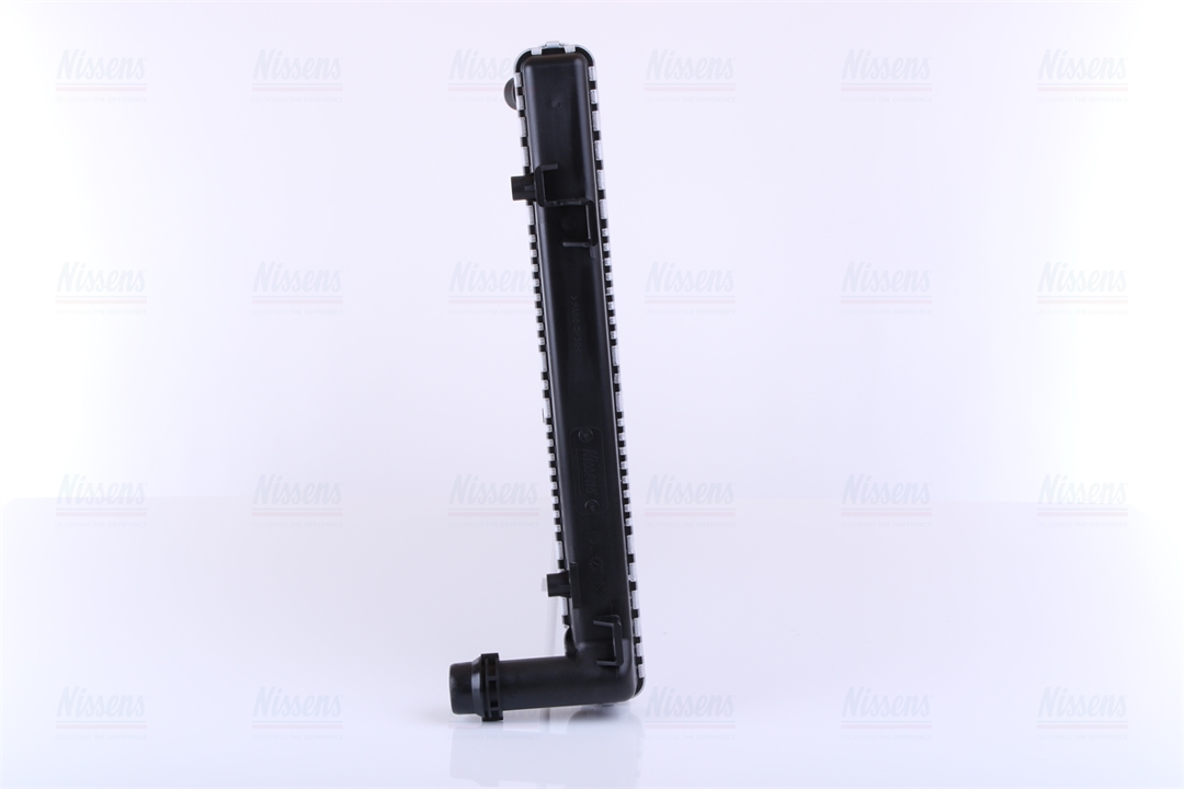 Engine cooling radiator Nissens 65292