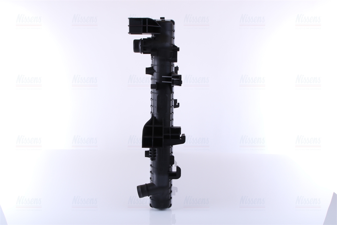 Engine cooling radiator Nissens 65283A