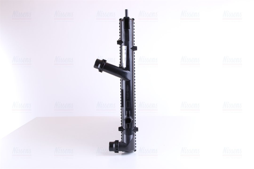 Engine cooling radiator Nissens 65295