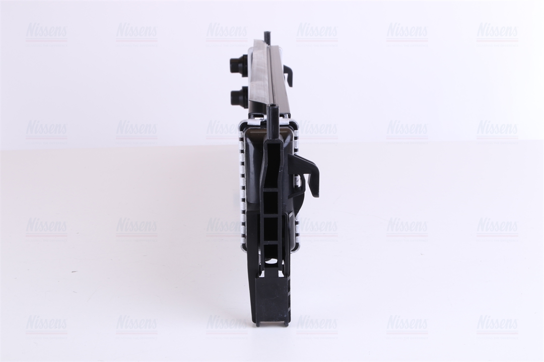 Intercooler, charger Nissens 65318