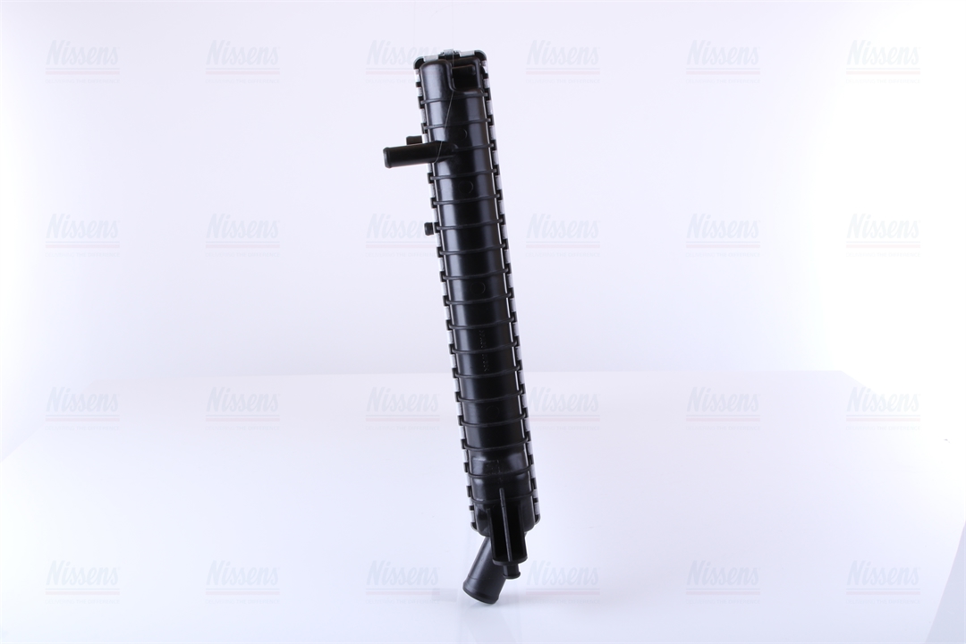 Engine cooling radiator Nissens 65517