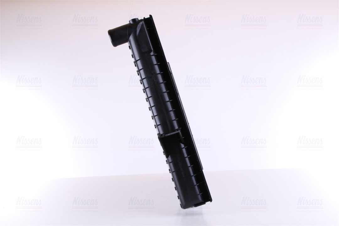 Engine cooling radiator Nissens 65536A