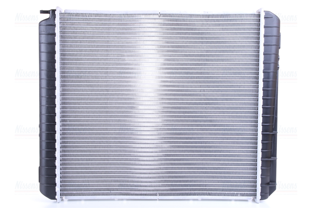 Engine cooling radiator Nissens 65520A