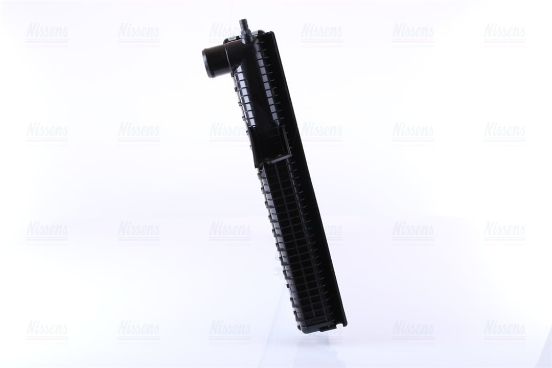 Engine cooling radiator Nissens 65540A