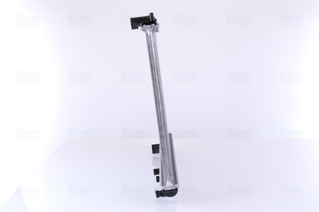 Engine cooling radiator Nissens 65543A