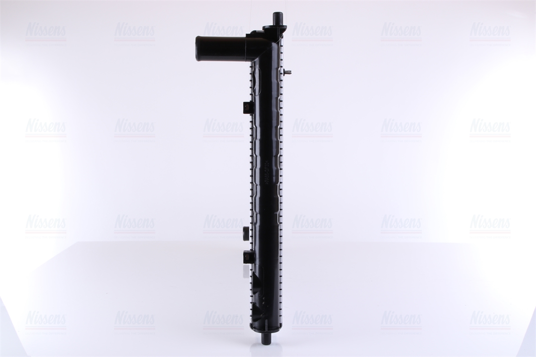Engine cooling radiator Nissens 66618