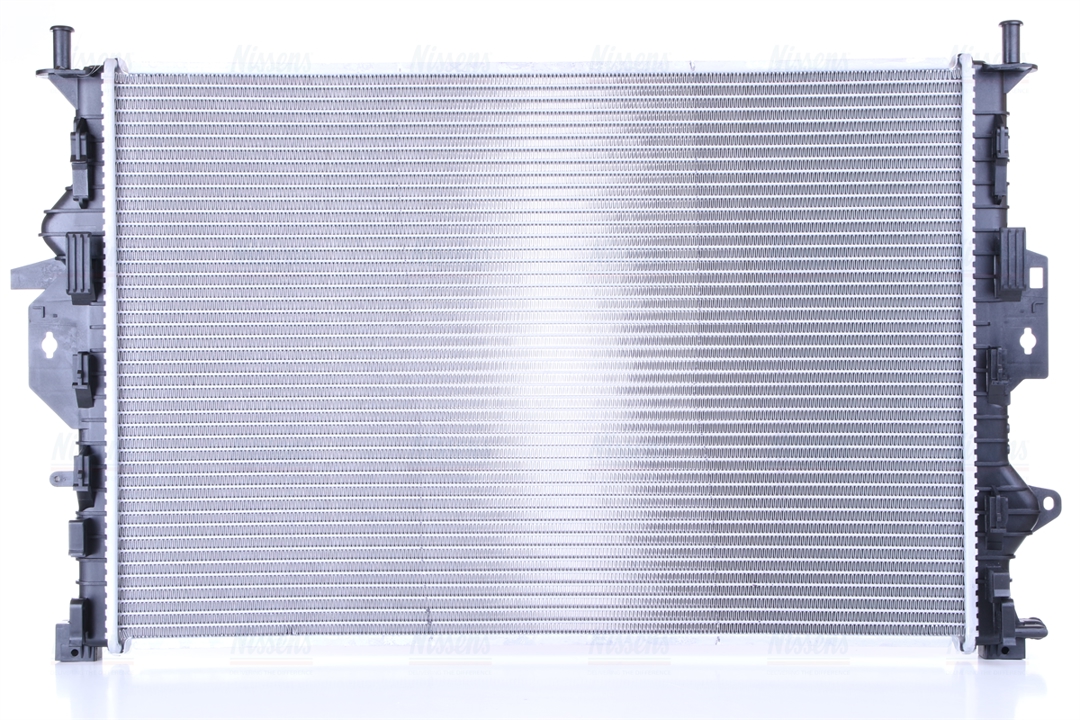 Engine cooling radiator Nissens 65615A