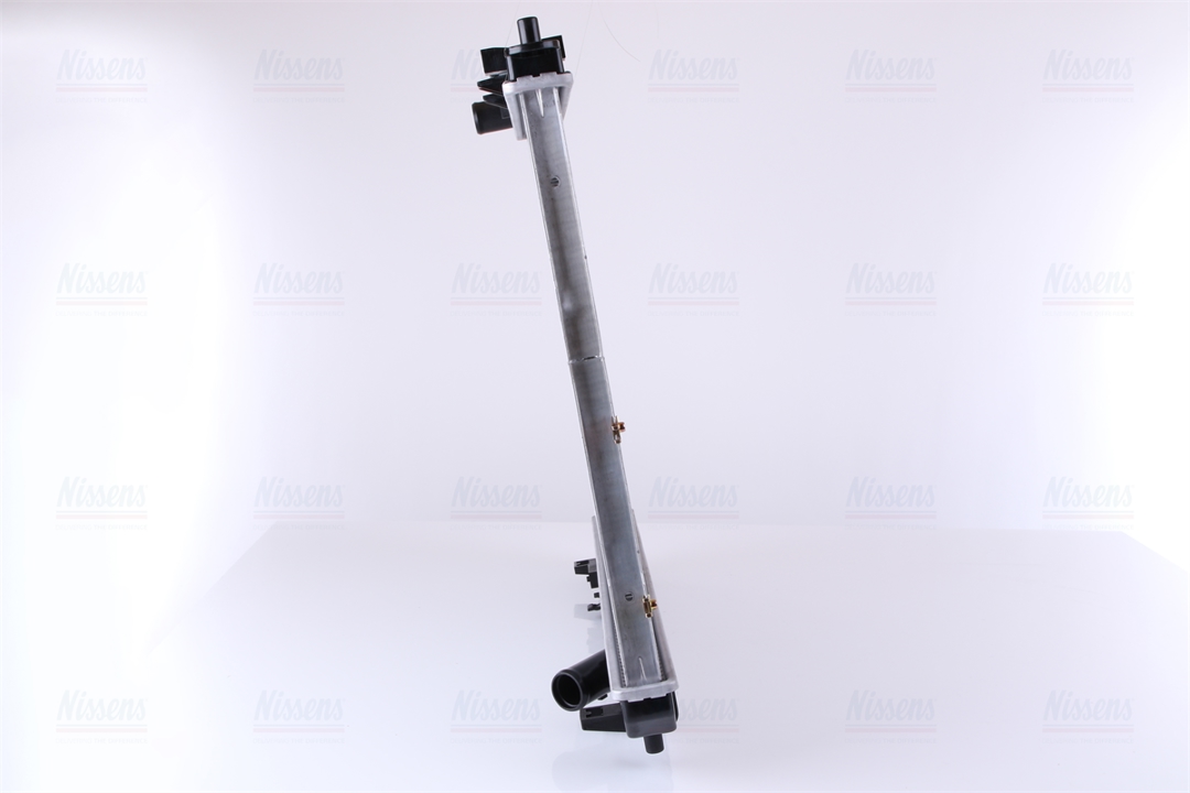 Engine cooling radiator Nissens 66637