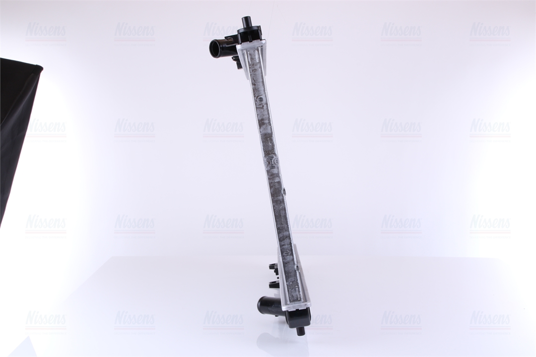 Engine cooling radiator Nissens 66639