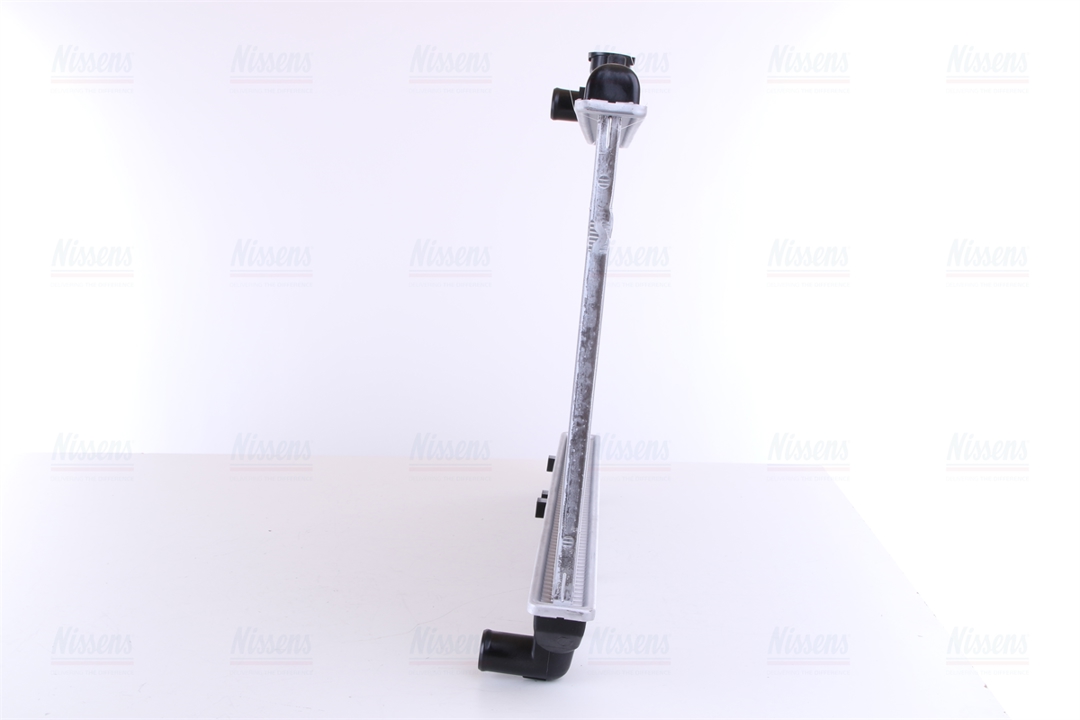 Engine cooling radiator Nissens 66665