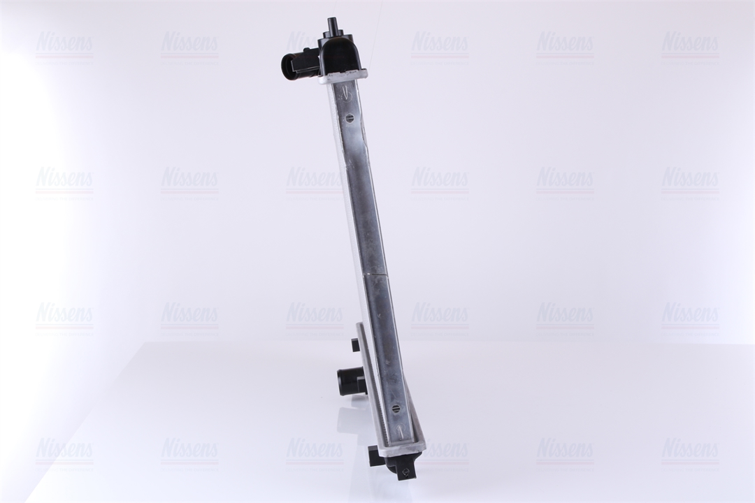 Engine cooling radiator Nissens 66680