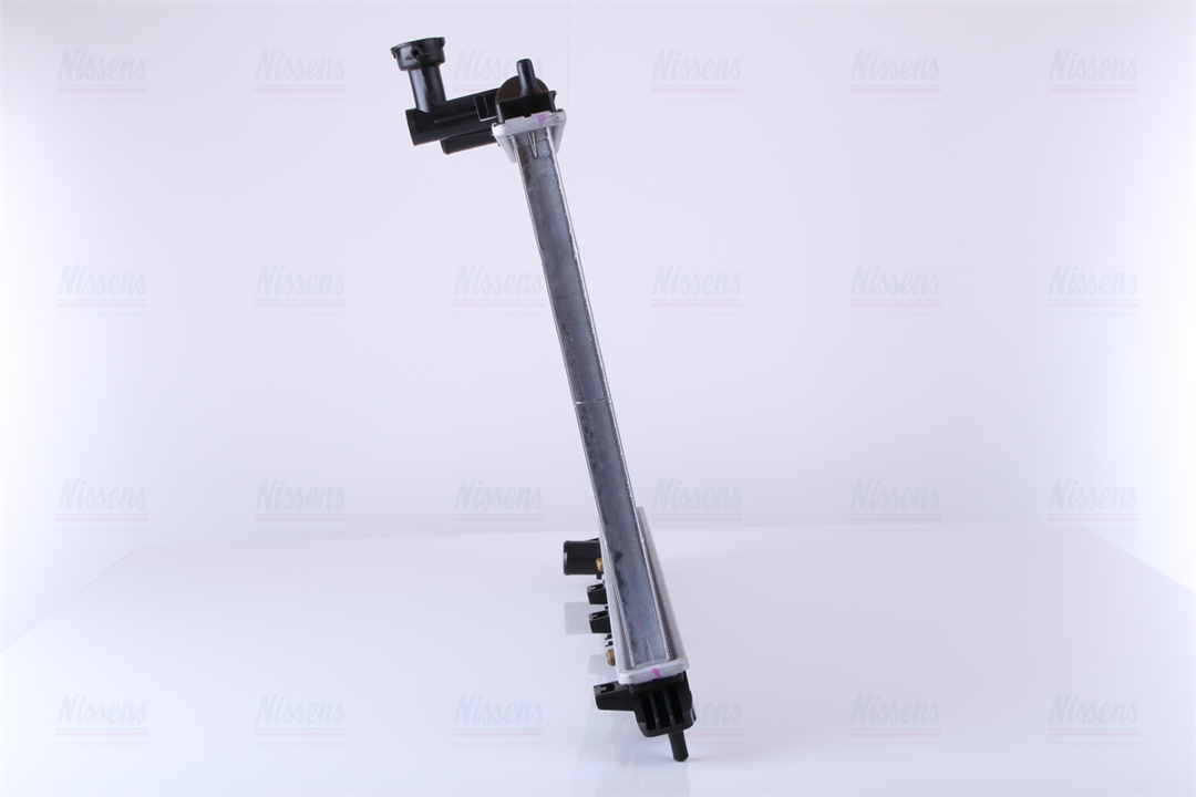 Engine cooling radiator Nissens 66687