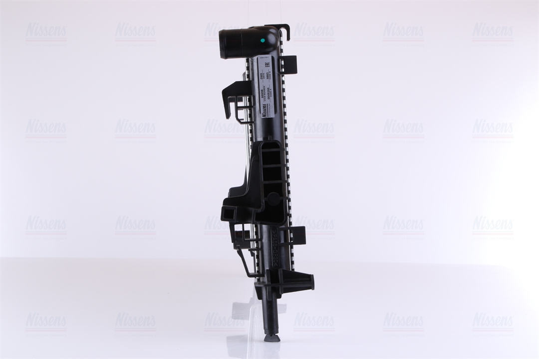 Engine cooling radiator Nissens 66698