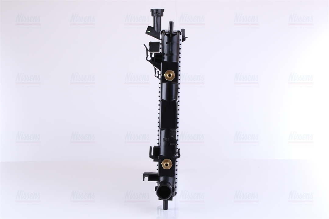 Engine cooling radiator Nissens 66746