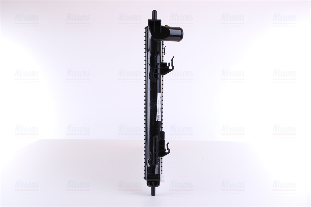 Engine cooling radiator Nissens 66756
