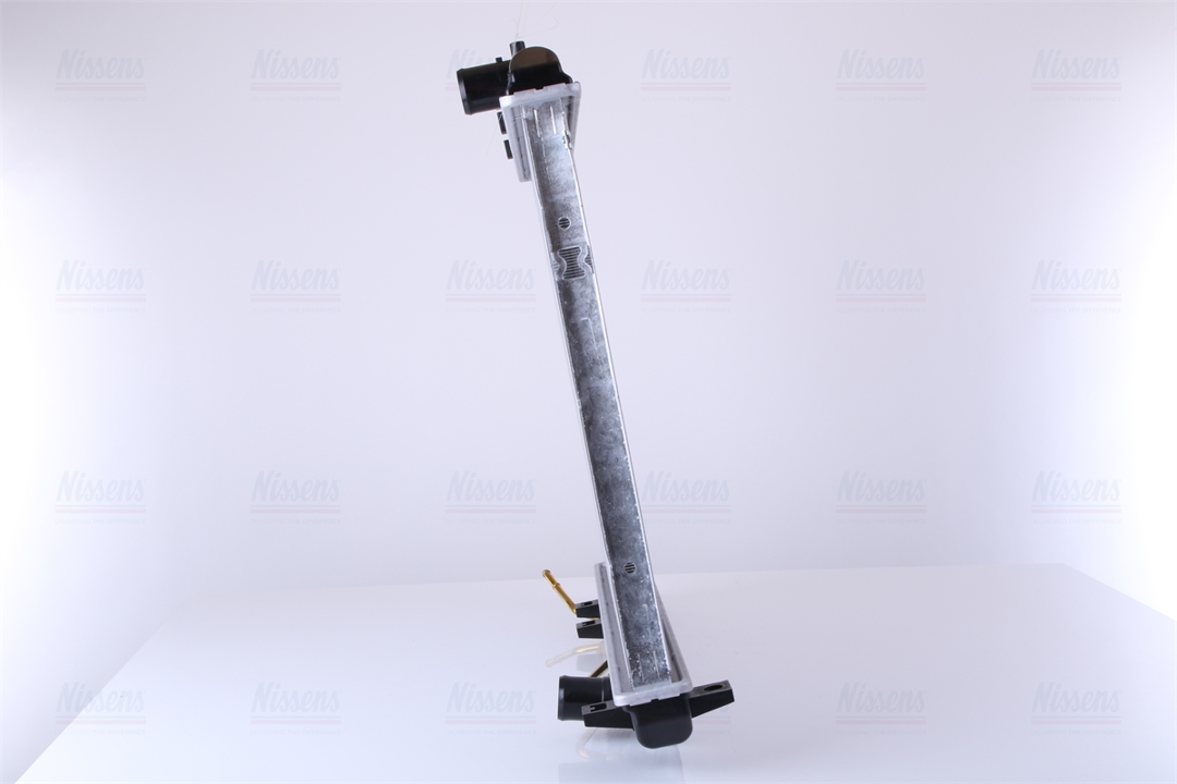Engine cooling radiator Nissens 66759