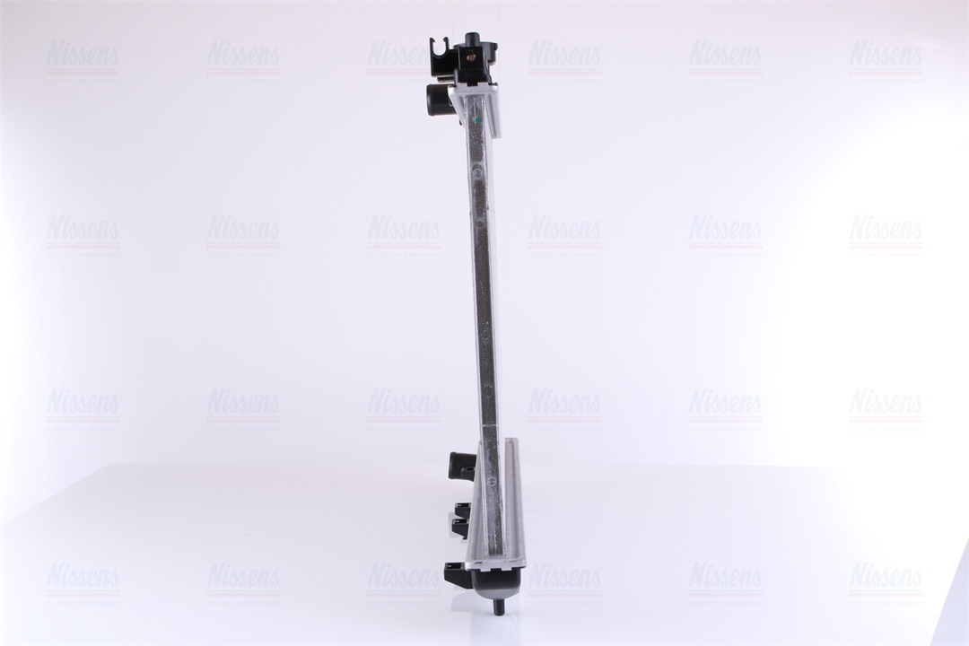 Engine cooling radiator Nissens 67024