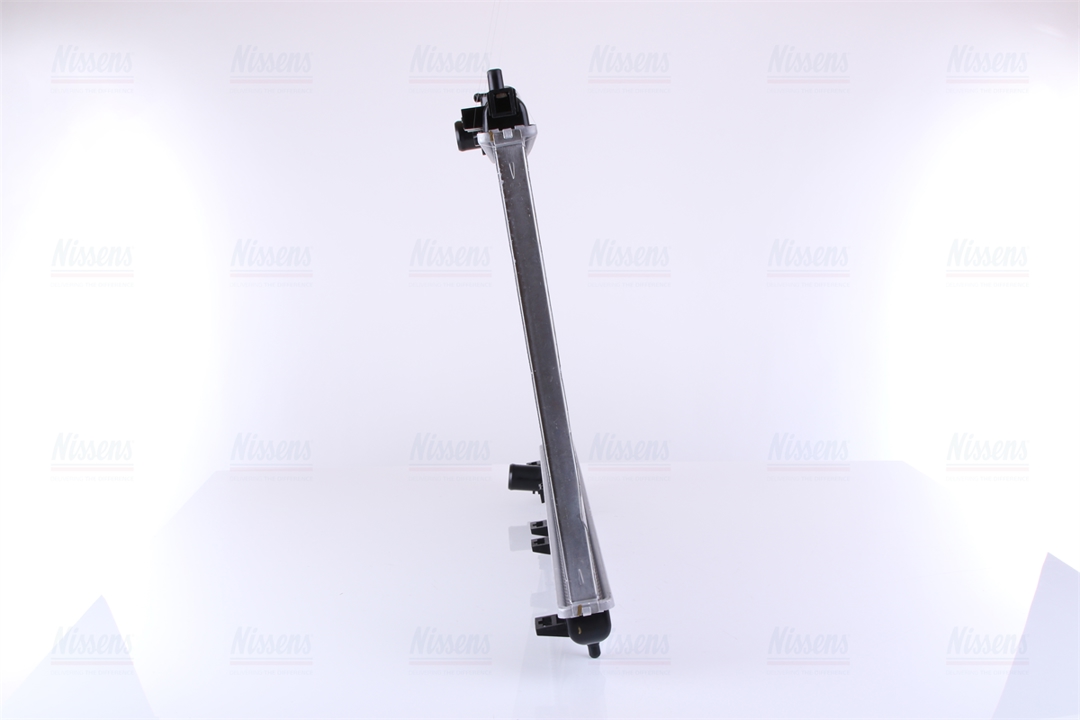 Engine cooling radiator Nissens 67032