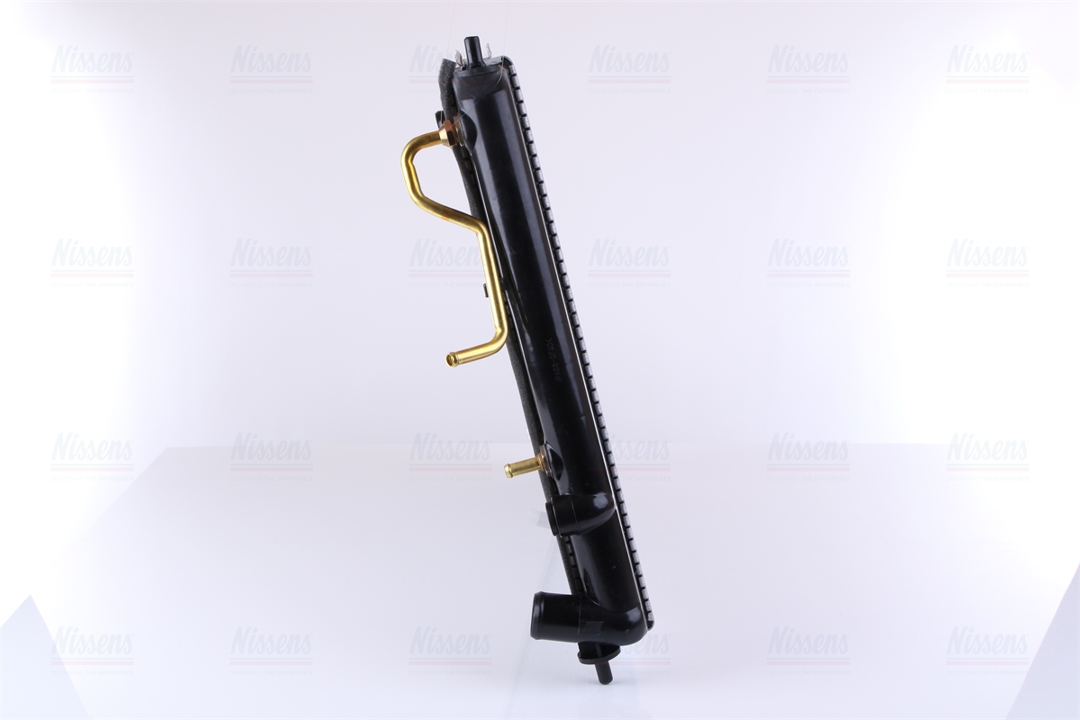 Engine cooling radiator Nissens 67040