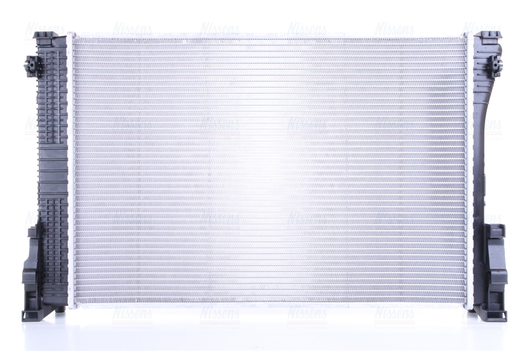 Engine cooling radiator Nissens 67161