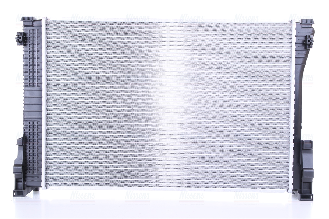 Engine cooling radiator Nissens 67168