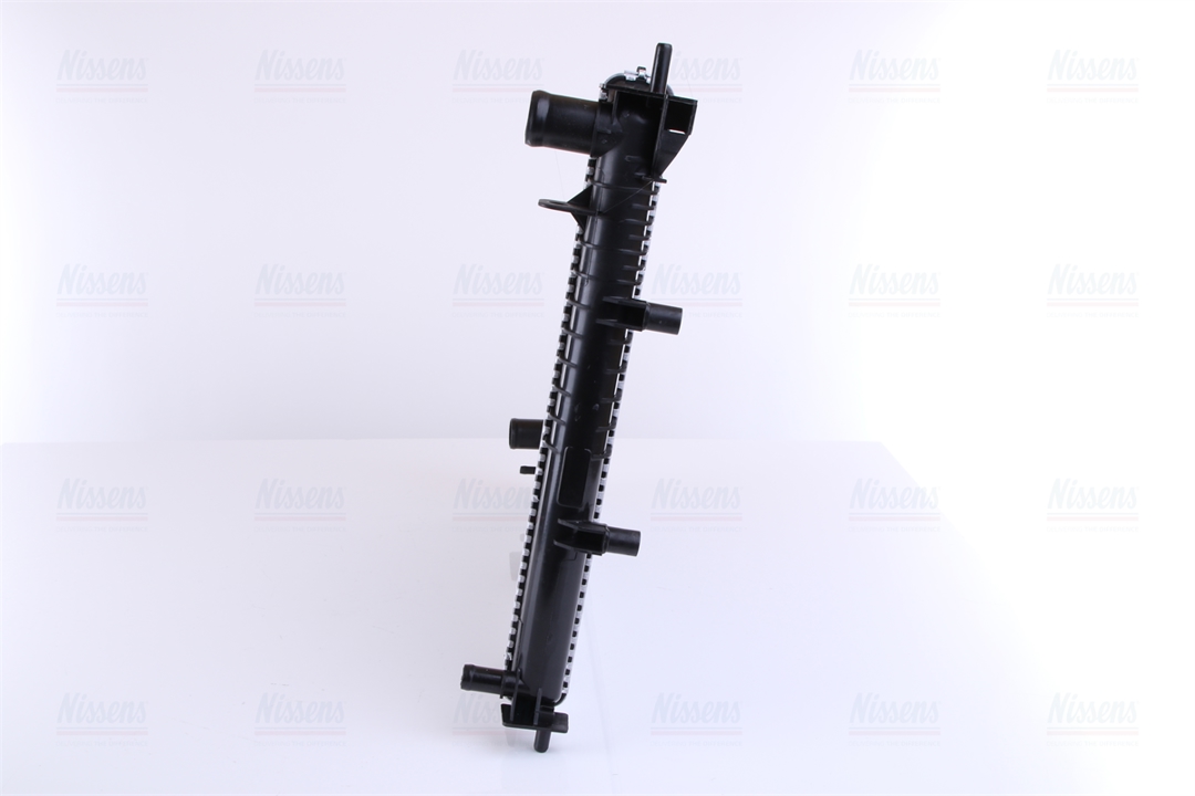 Engine cooling radiator Nissens 67283