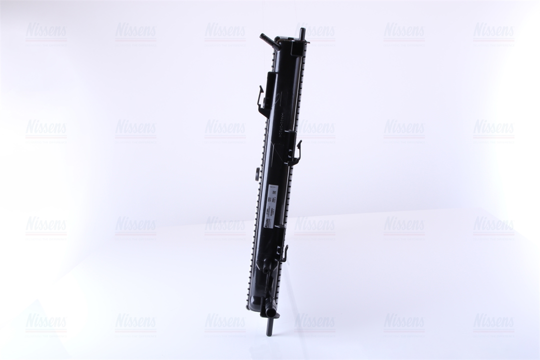 Engine cooling radiator Nissens 67360