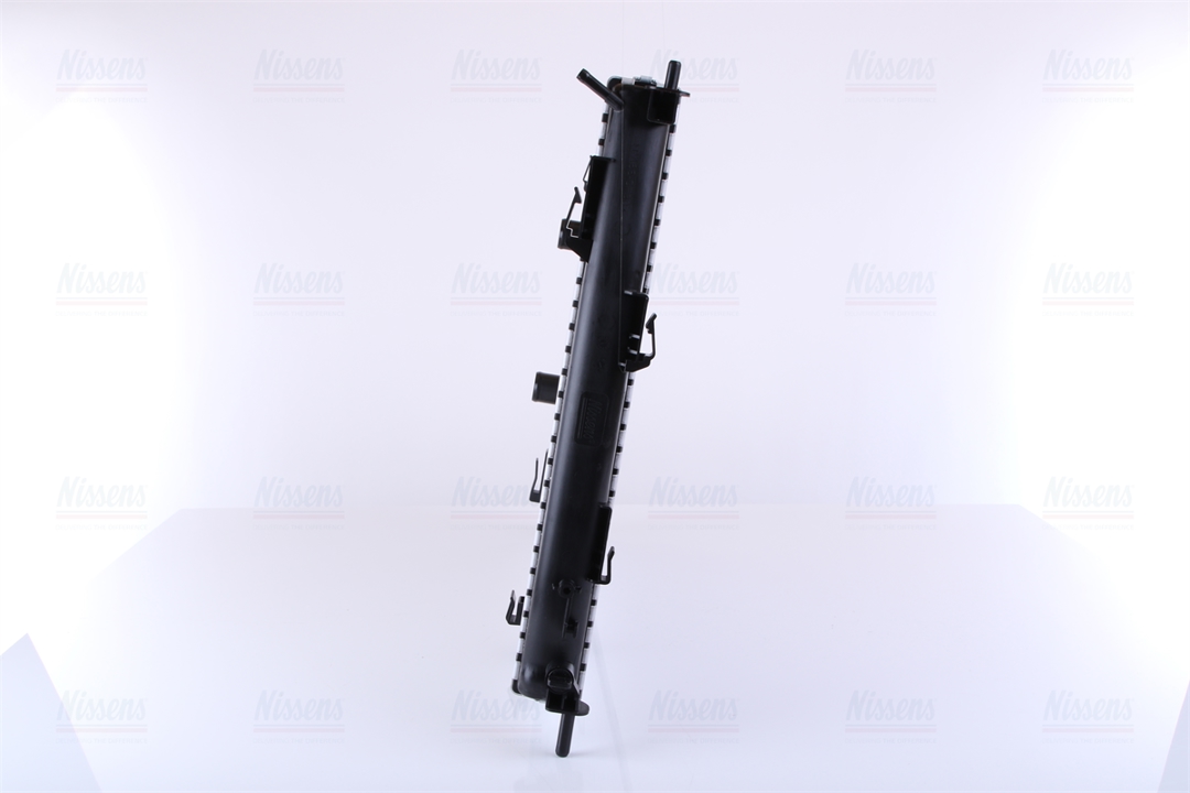 Engine cooling radiator Nissens 67361