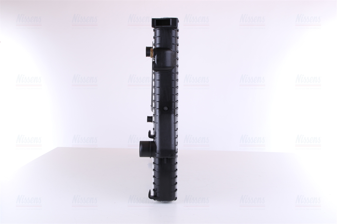 Engine cooling radiator Nissens 60607A