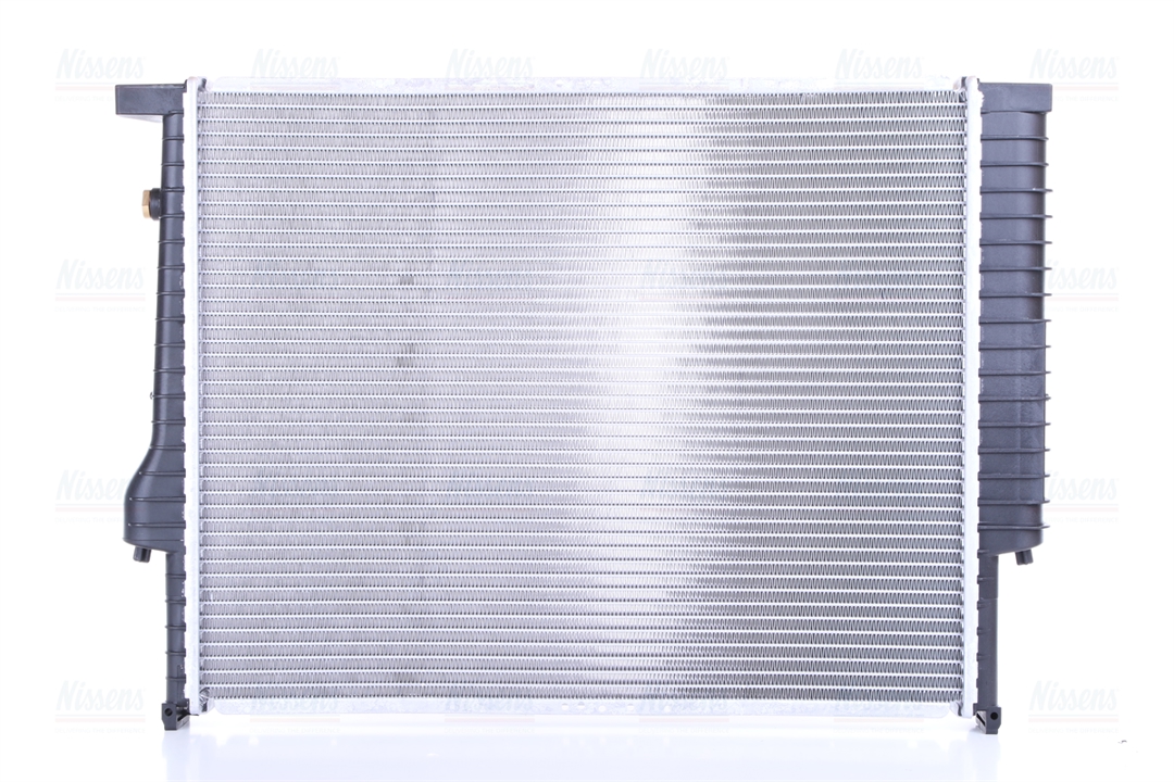 Engine cooling radiator Nissens 60618A