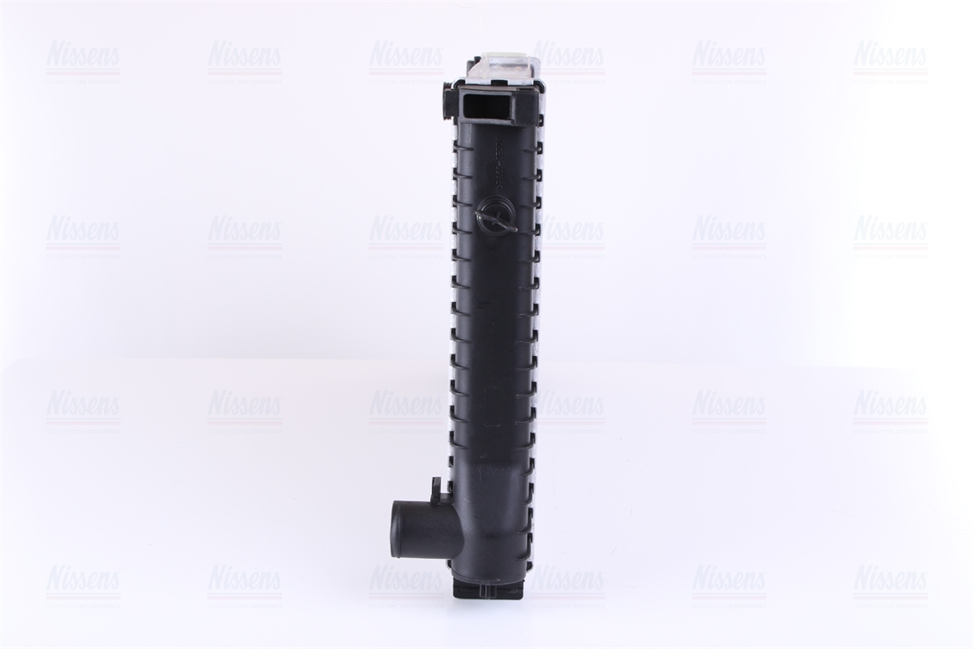 Engine cooling radiator Nissens 60736A