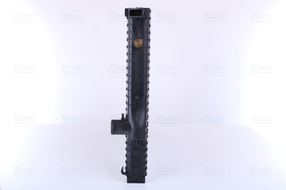 Engine cooling radiator Nissens 60759A
