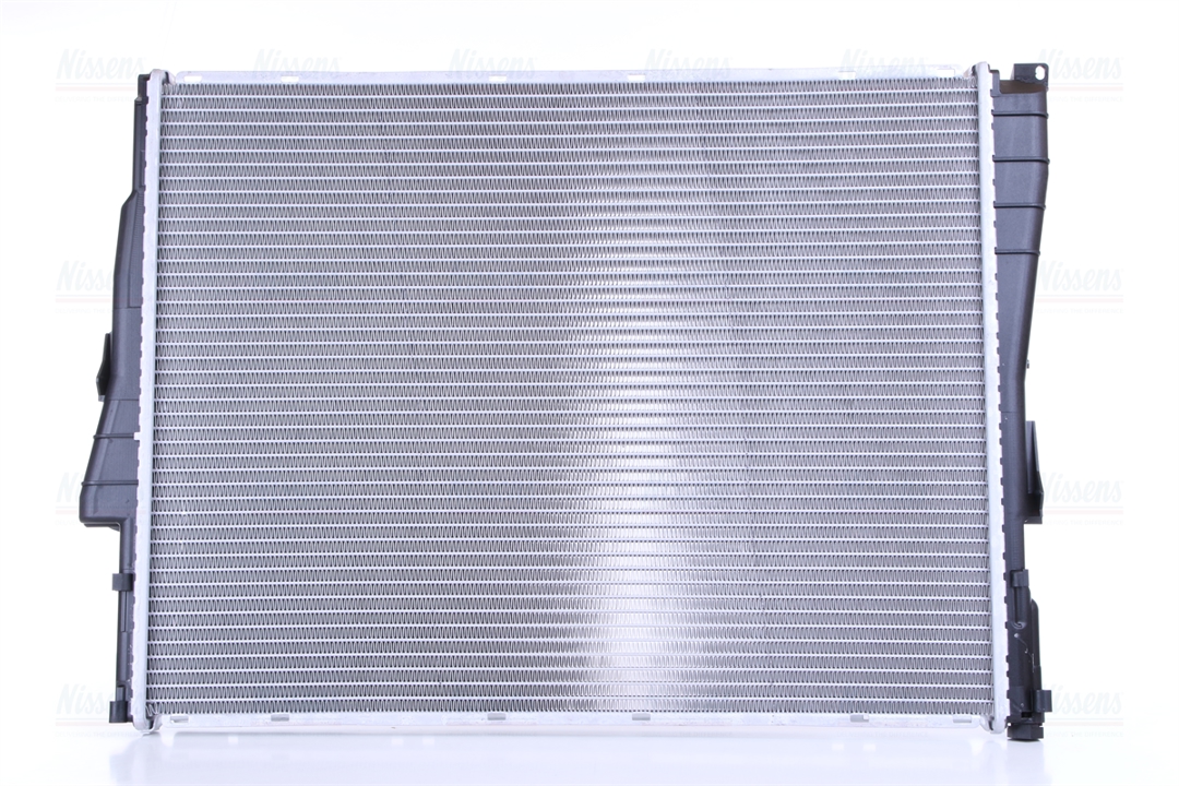 Engine cooling radiator Nissens 60782A