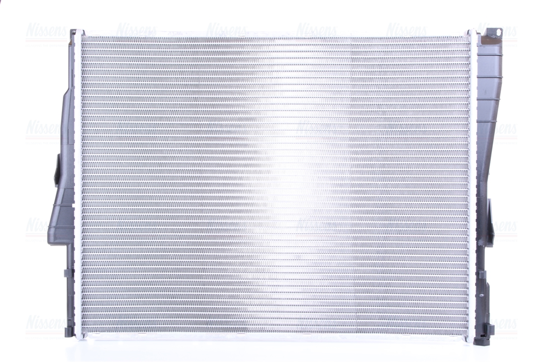 Engine cooling radiator Nissens 60784A