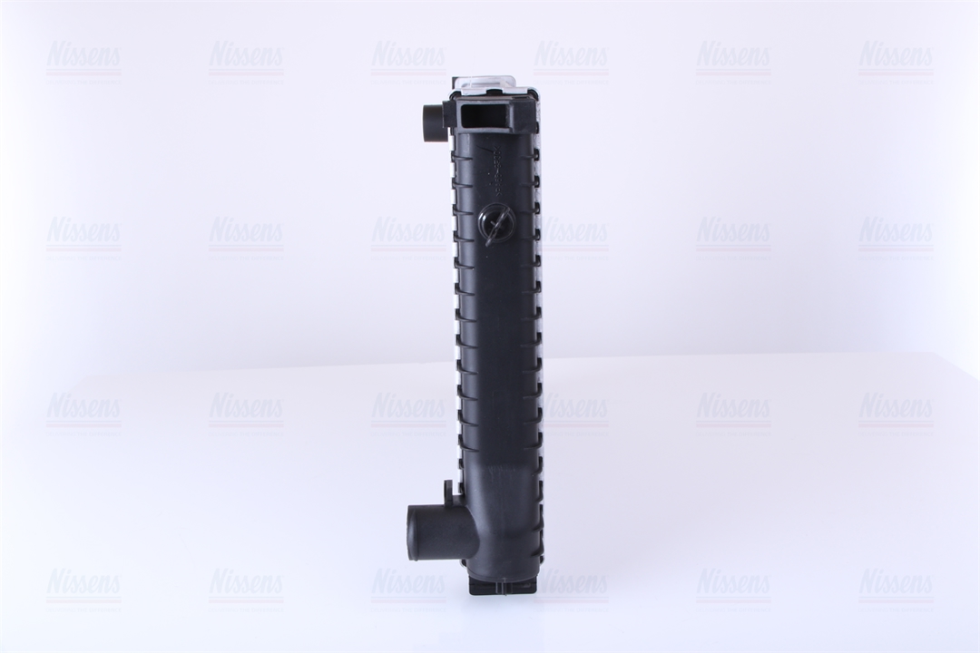 Engine cooling radiator Nissens 60797A