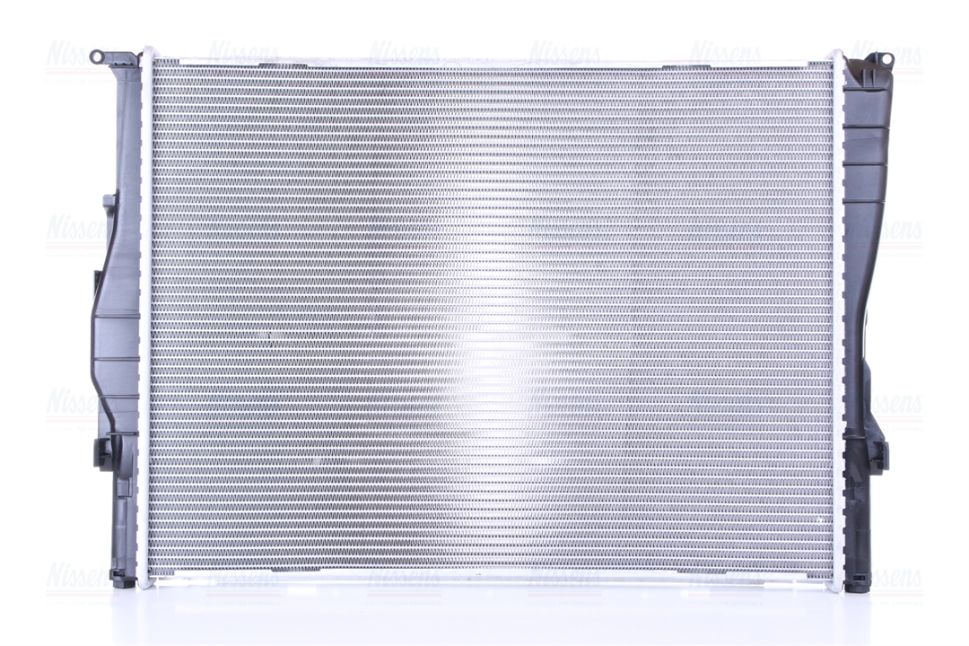 Engine cooling radiator Nissens 60786A