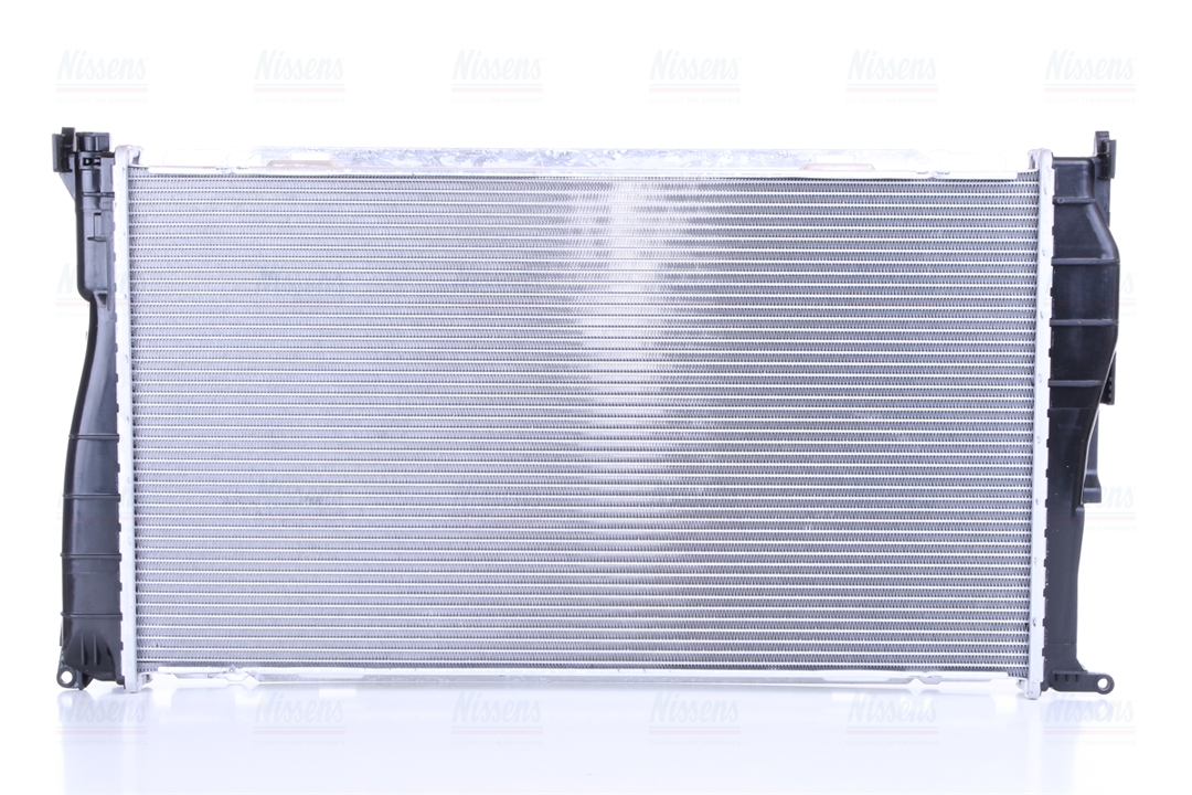 Engine cooling radiator Nissens 60832