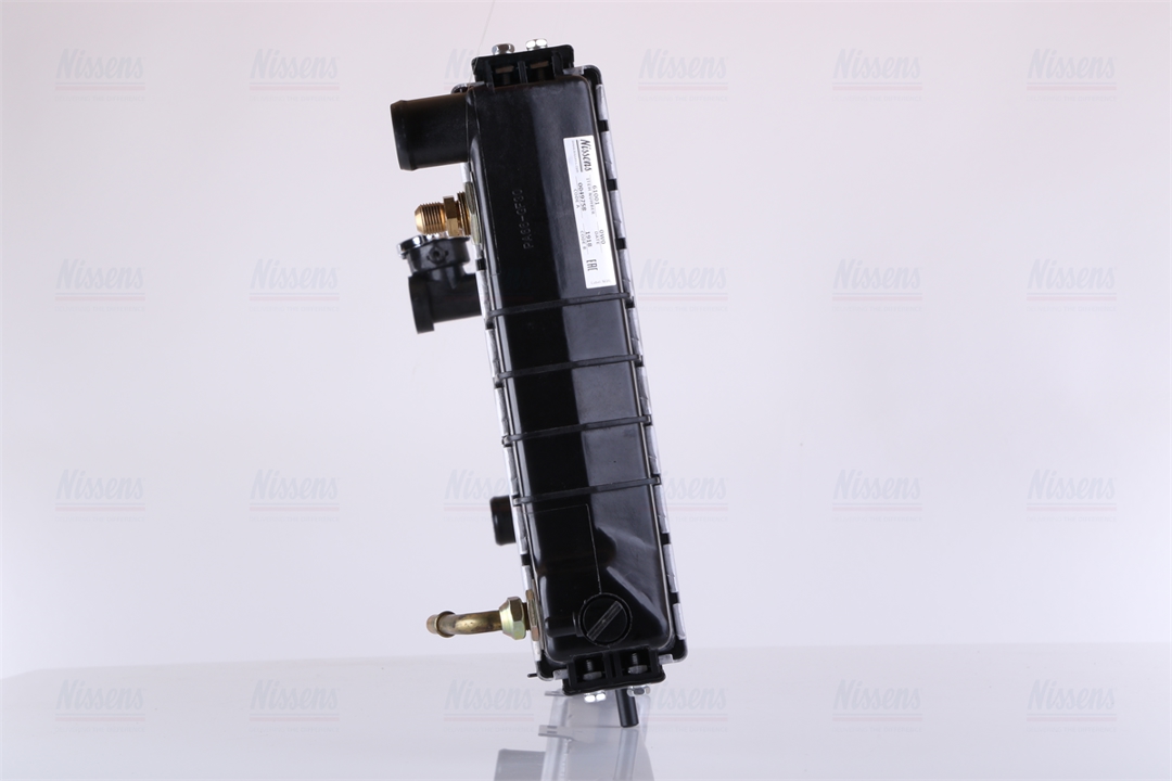 Engine cooling radiator Nissens 61001