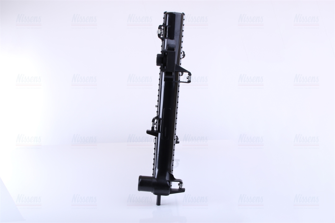 Engine cooling radiator Nissens 61022