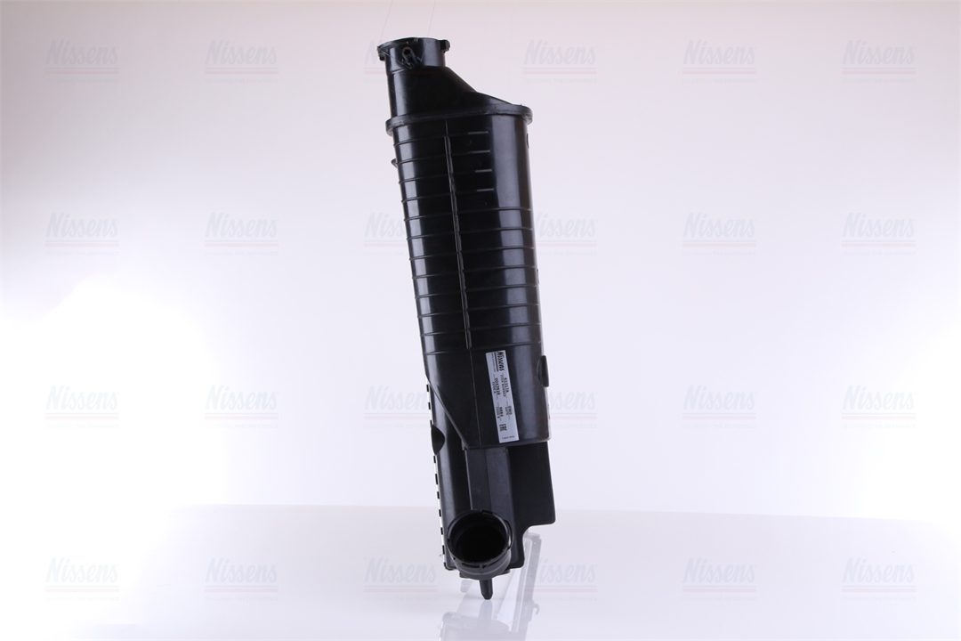 Engine cooling radiator Nissens 61317A