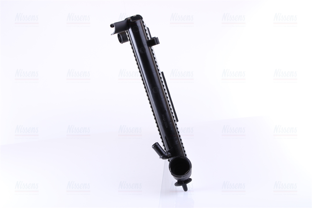 Engine cooling radiator Nissens 61326A