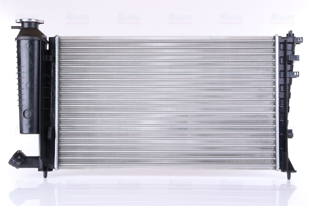 Engine cooling radiator Nissens 61313A