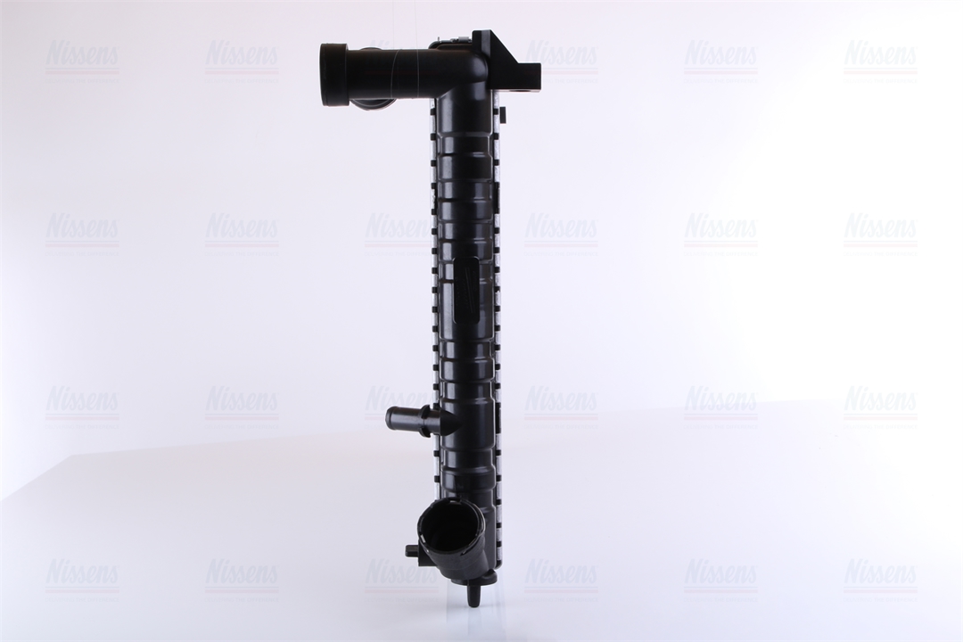 Engine cooling radiator Nissens 61349A