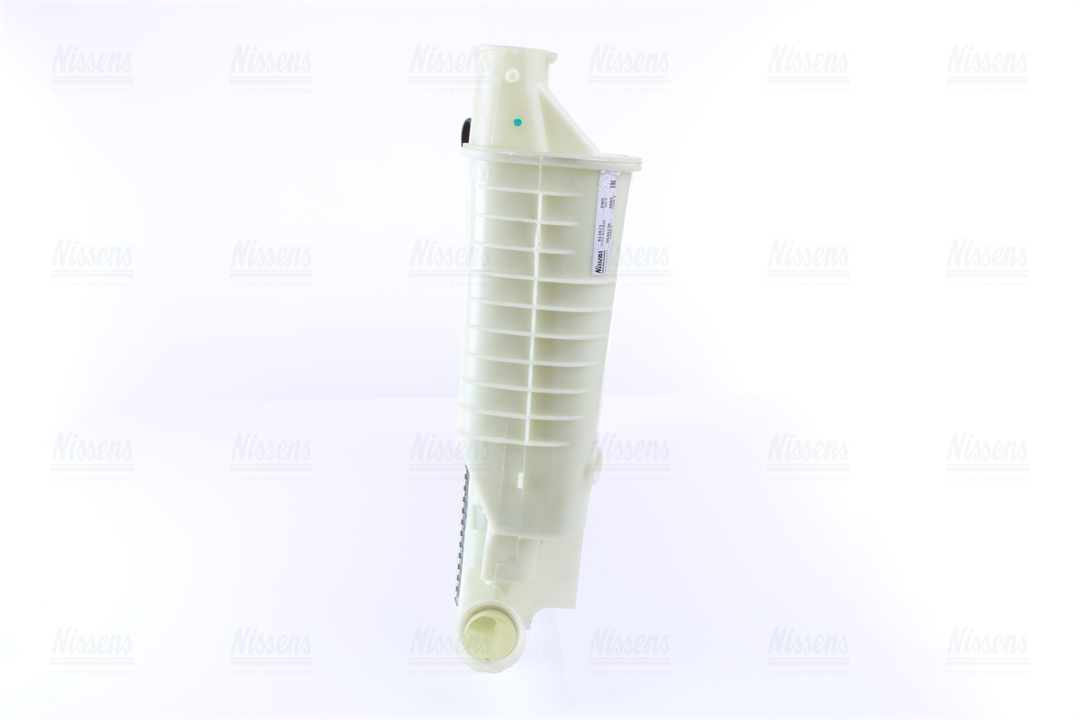 Engine cooling radiator Nissens 613671