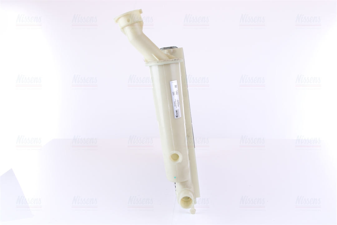 Engine cooling radiator Nissens 61372