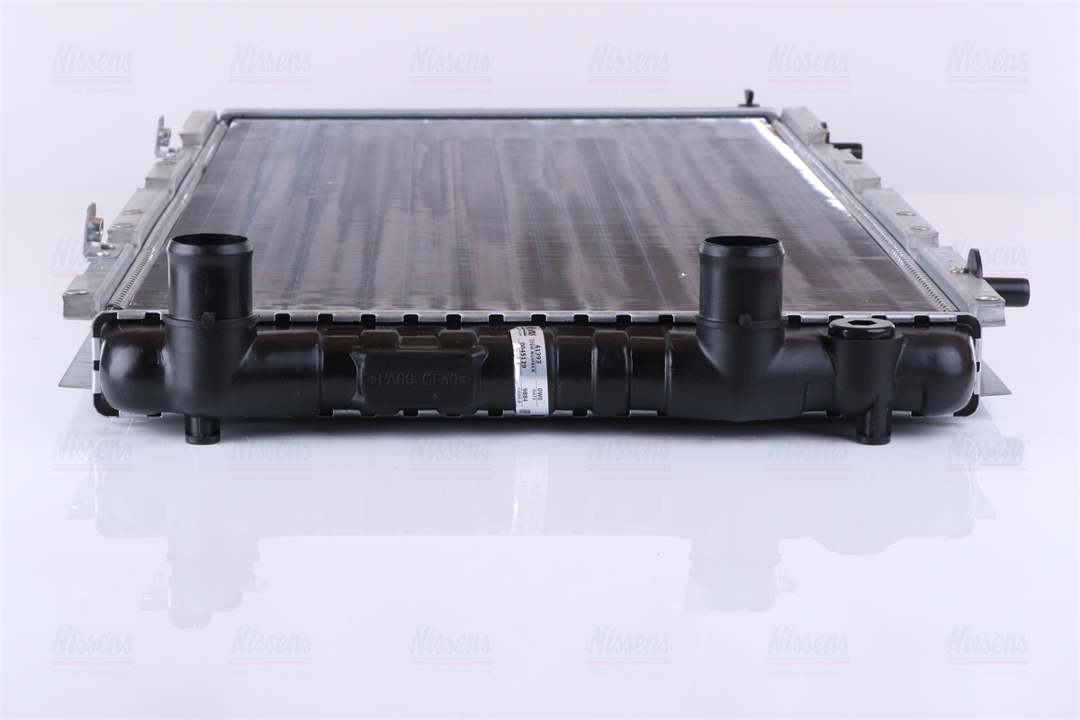 Engine cooling radiator Nissens 61393